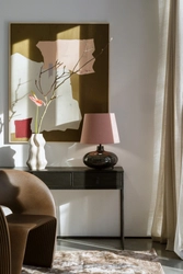 Lampa stołowa SAWA VELVET NEW pudrowy róż, przydymiona podstawa, Kaspa